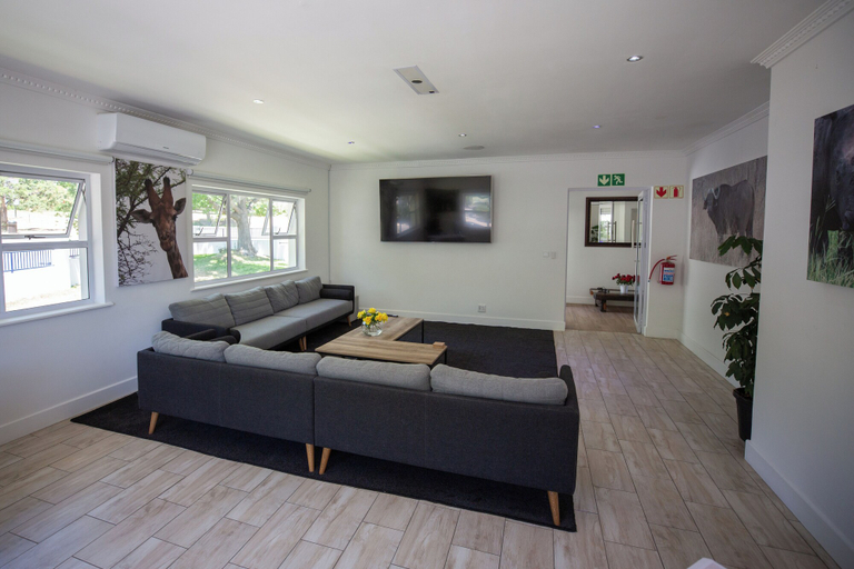 Others 4, TheLab Backpackers, Cape Winelands