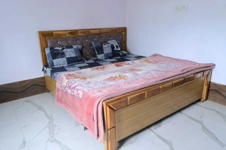Others 5, Hotel Shiv Savitri Ayodhya, Barabanki