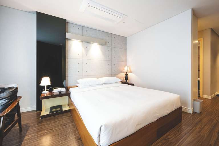 Bedroom 4, Sunset Hotel, Haeundae