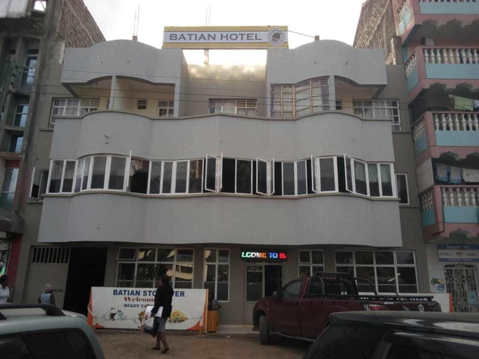 Exterior & Views 2, Batian Guest Hotel, Kieni