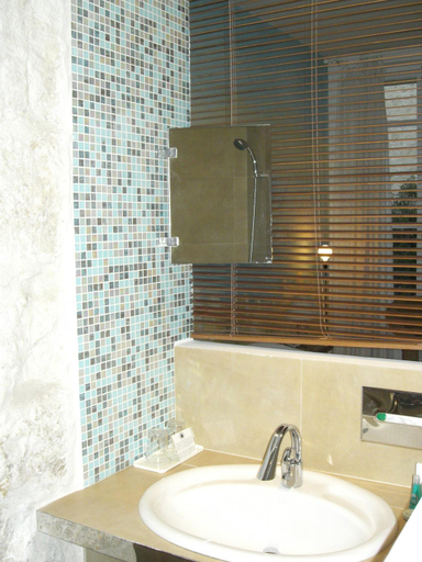 Bathroom 5, Le Windsor Jungle Art Hotel, Alpes-Maritimes