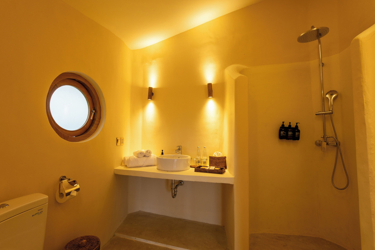 Bathroom 5, Nuanu Suites & Accommodations, Tabanan