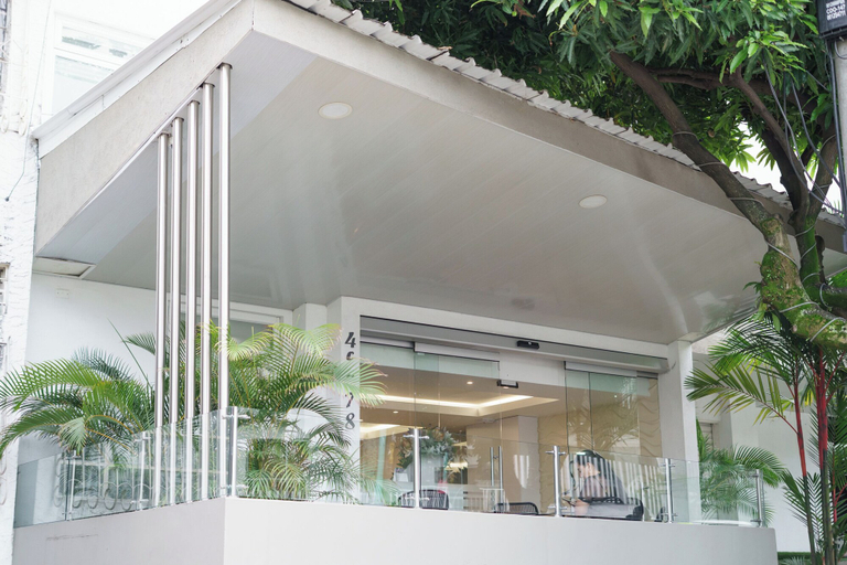 Exterior & Views 2, RECOVERY HOUSE BY ZENYA HOST, Santiago de Cali