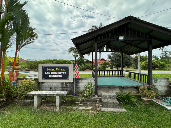 Others 3, Lan Village, Mersing