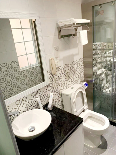 Bathroom 4, Pensao Elegante Ruins of St. Paul, Macao