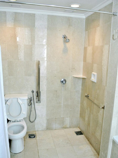Bathroom 12
