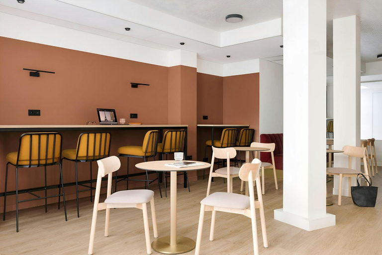 Food & Drinks 5, Yvette Hotel Porte de Versailles, Sonder by Marriott Bonvoy, Hauts-de-Seine