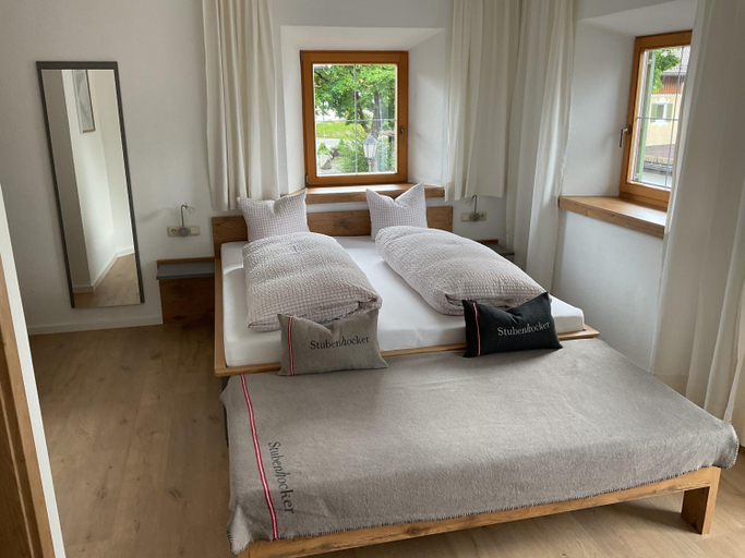 Bedroom 2, Landgasthof Dorfstadl, Kitzbühel