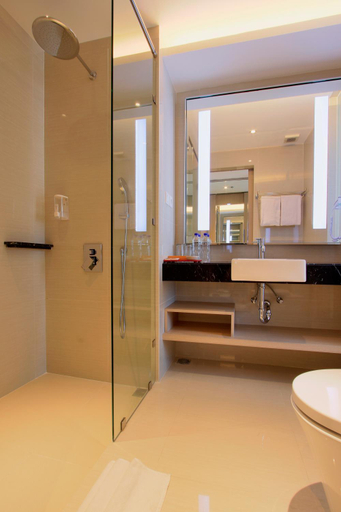 Bathroom 7