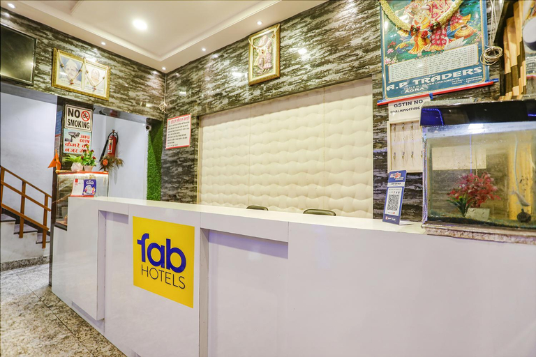 Public Area 2, FabHotel Shri Ram Kashi, Allahabad