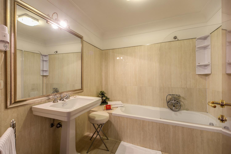 Bathroom 4, Antico Palazzo Rospigliosi, Rome