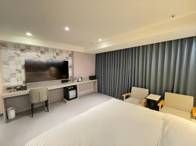 Others 2, New City Hotel, Taipei City