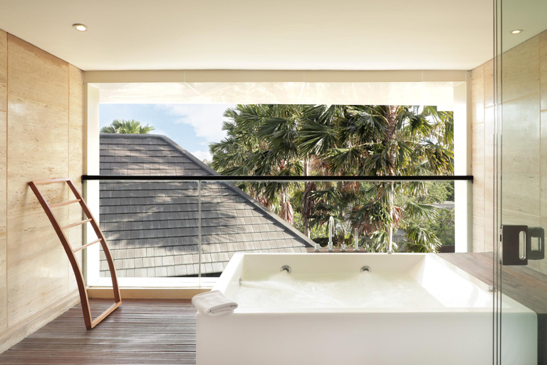 Bathroom 13