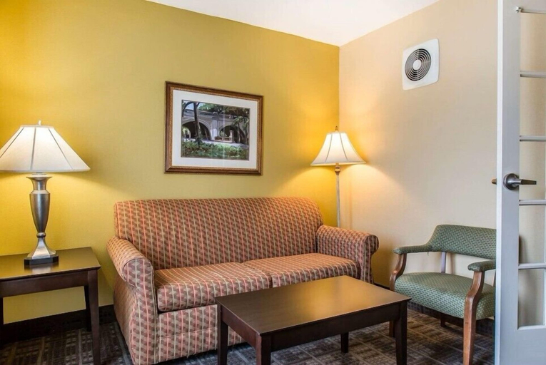Others 5, Hamden Hotel and Suites – Hamden New Haven, New Haven