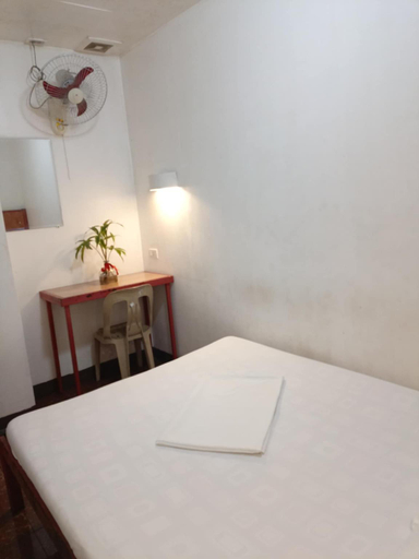 Bedroom 12