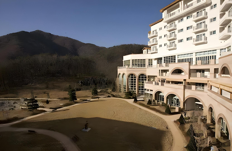 Exterior & Views 1, STX Resort Mungyeong, Mungyeong