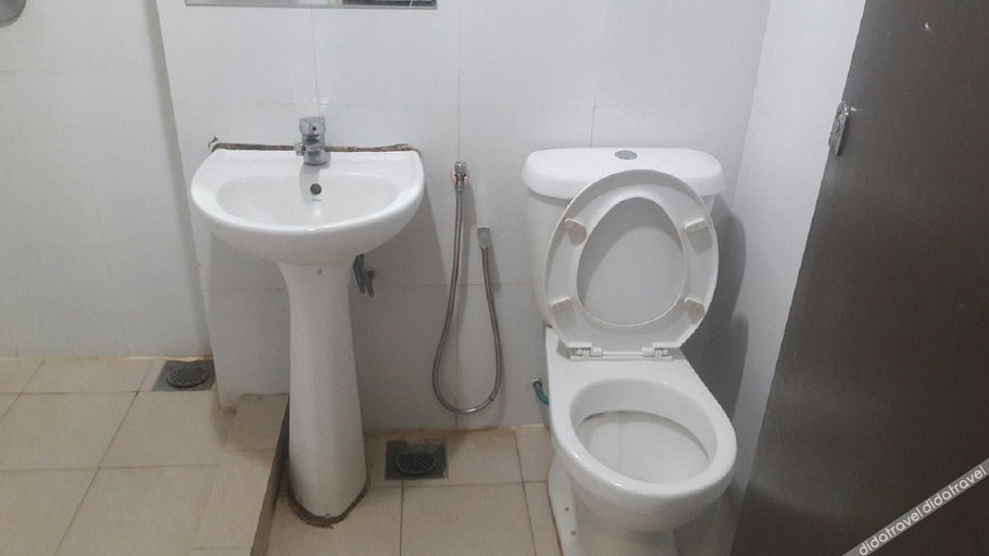 Bathroom, Hotel Meligai Kapit, Kapit
