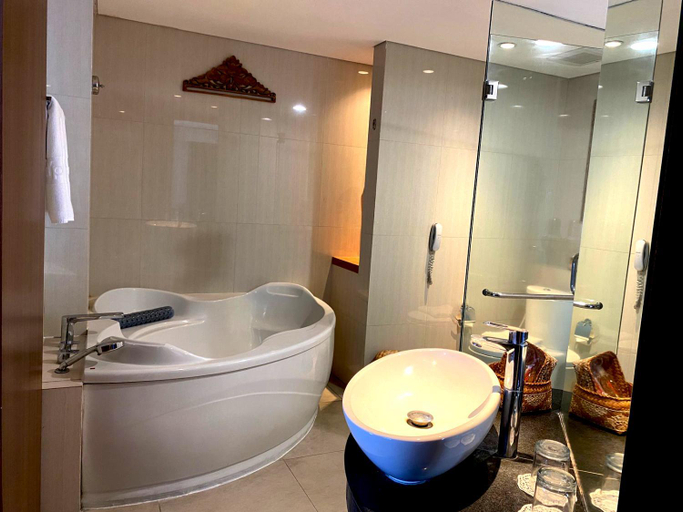 bathroom 5