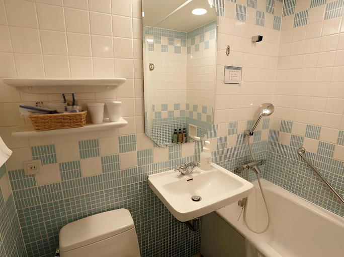 Bathroom 20
