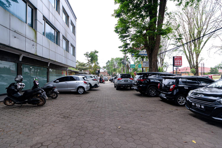 Public Area 4, RedDoorz Premium @ Hotel Ratu Residence, Jambi