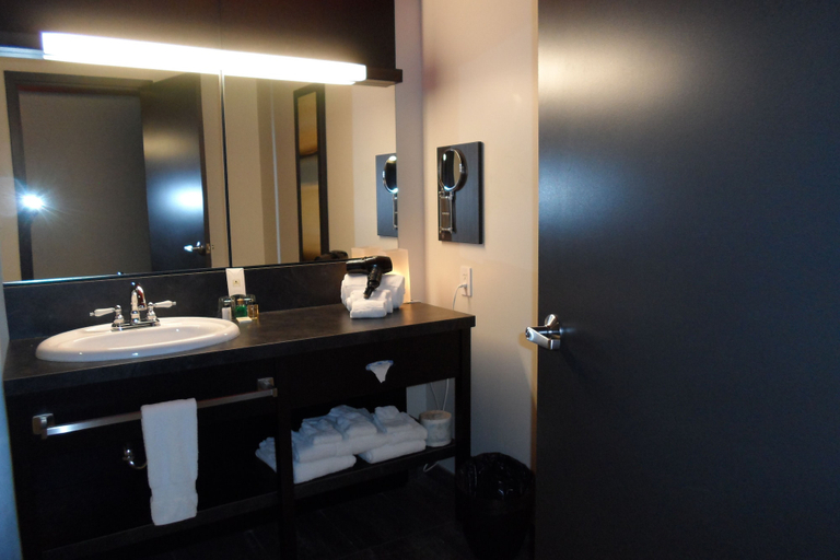 Bathroom 5, Grand Hotel Times Sherbrooke, La Région-Sherbrookoise