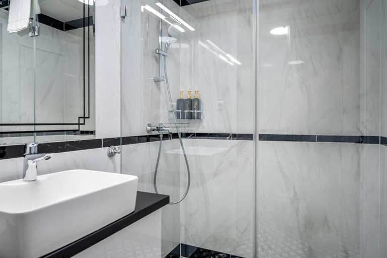 Bathroom 4, Donizetti C, Turcianske Teplice
