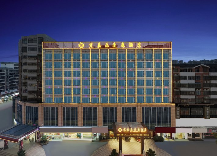 Exterior & Views