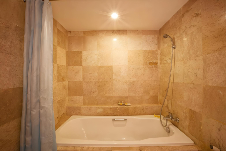 Bedroom 5, Royal Regantris Kuta, Badung