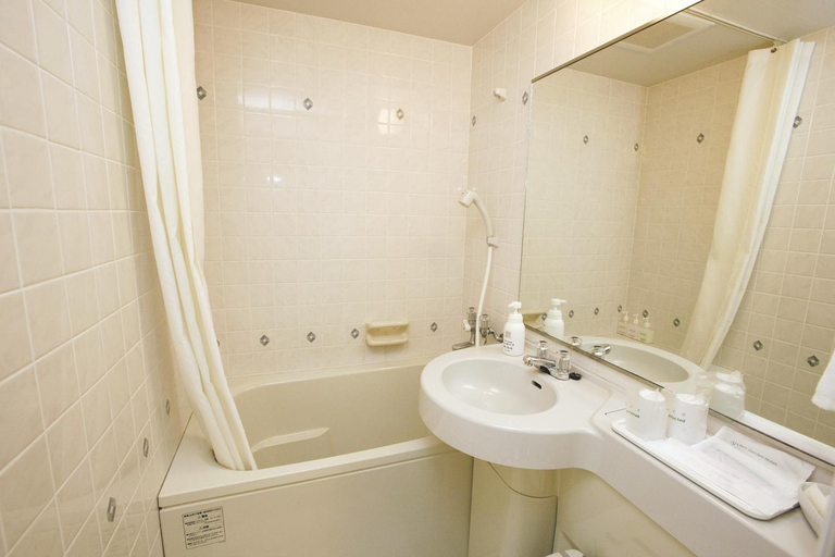 Bathroom 4, Libre Garden Hotel, Naha