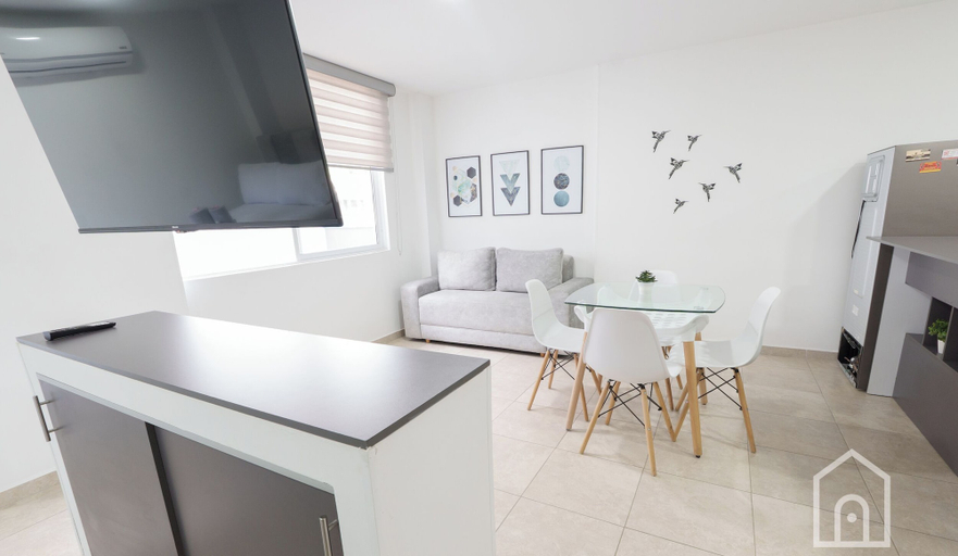Others 4, Casa Saza, Palmira