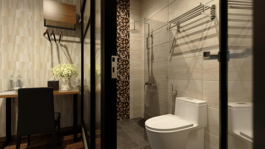 Bathroom 13