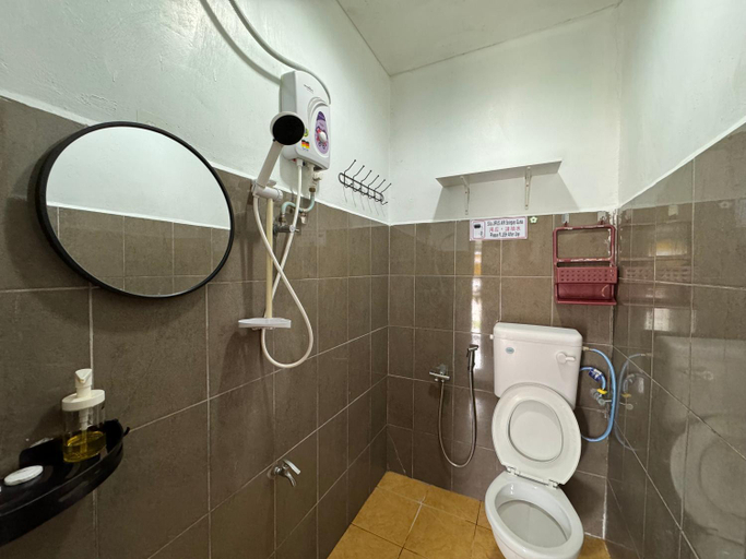 Bathroom 4, Lan Village, Mersing