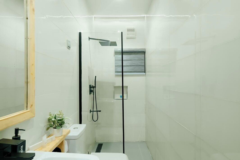 Bathroom 4, MMM HOUSE, AbujaMun