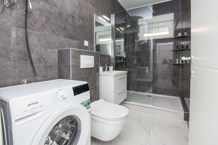 Bathroom 3, Apartments Grabovickic, Vir