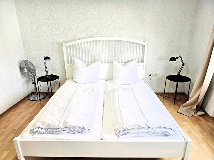 Bedroom 2, Apartmenthaus - Mackenbach, Kaiserslautern