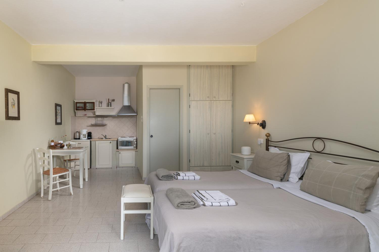 Bedroom 3, Adrakos Apartments - Adults Only, Crete
