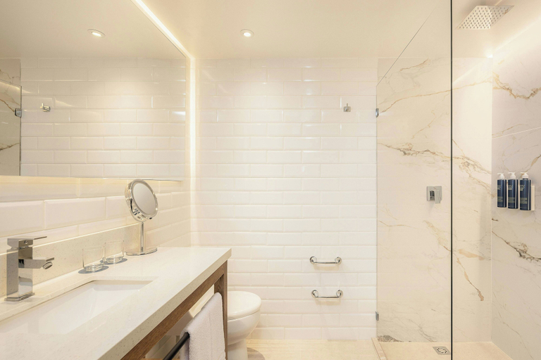 Bathroom 3, Four Points® by Sheraton Tequendama, Bogota, Santafé de Bogotá