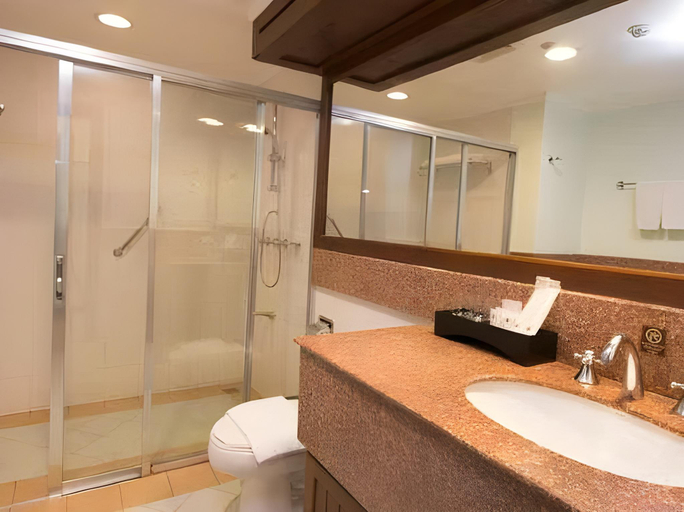 Bathroom 7