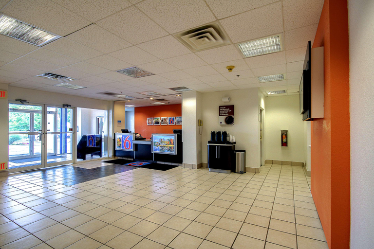 Public Area 2, Motel 6 King of Prussia, Montgomery