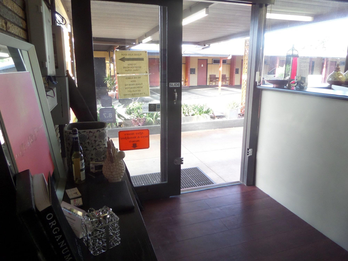 Public Area 2, Motel Oasis, Kingaroy