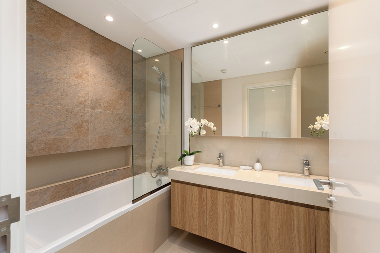 Bathroom 3, Downtown Views - Mint Stay, Dubai