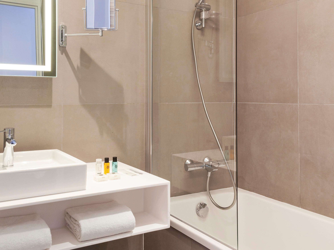 Bathroom 8