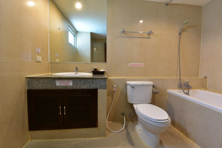 Bathroom 7
