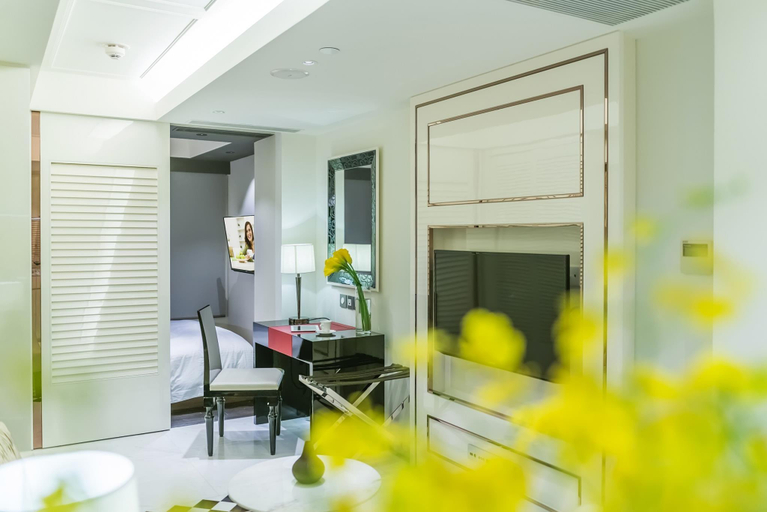 Dining Room 17