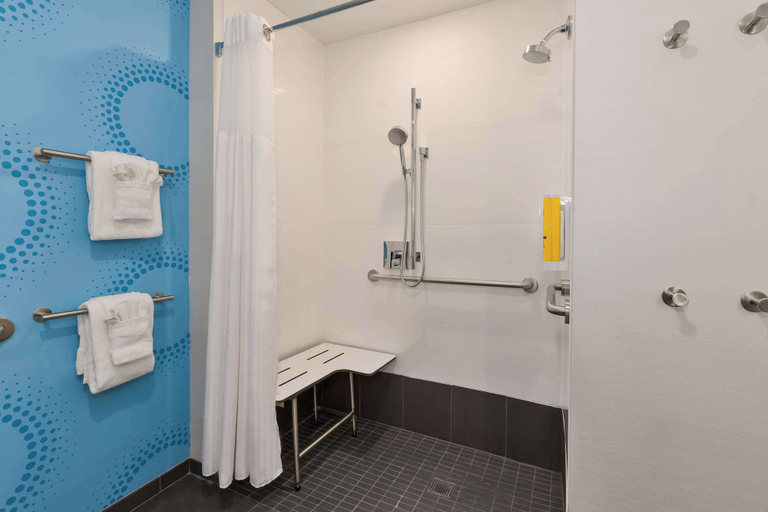 Bathroom 5, Tru By Hilton Comstock Park Grand Rapids, Kent
