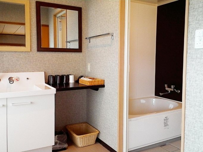 Bathroom 4, Osaka Academia, Osaka