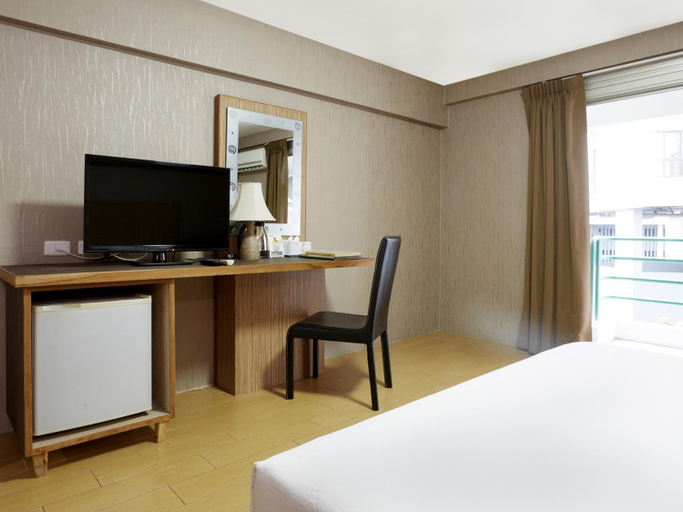Bedroom 12