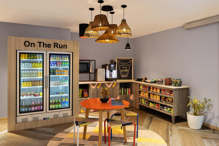 Food & Drinks 5, Ginger Mumbai Airport, Mumbai Suburban