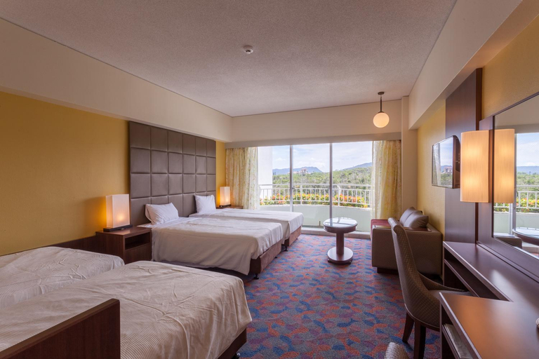 Bedroom 2, Okinawa Kariyushi Beach Resort Ocean Spa, Onna