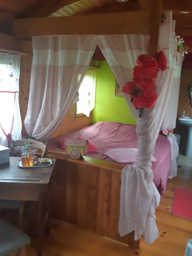 Bedroom 3, Roulotte la Verdine, Aisne